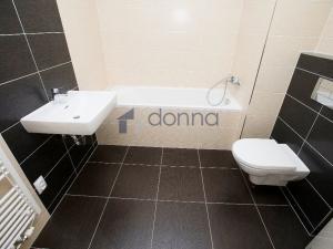 Pronájem bytu 2+kk, Praha, Nepomuckých, 56 m2