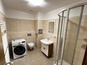 Pronájem bytu 4+kk, Praha - Dejvice, Heinemannova, 136 m2