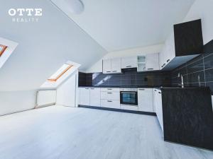 Pronájem bytu 3+1, Plzeň, Cukrovarská, 105 m2