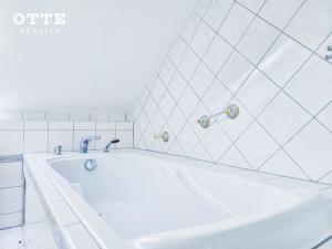 Pronájem bytu 3+1, Plzeň, Cukrovarská, 105 m2