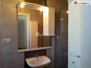 Pronájem komerční nemovitosti, Karlovy Vary - Rybáře, Sokolovská, 93 m2