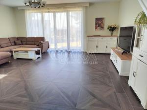 Pronájem rodinného domu, Vysoký Újezd, Pod Ovčínem, 354 m2