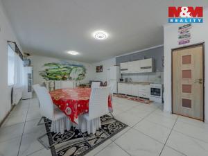 Prodej rodinného domu, Branky, 470 m2