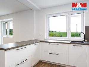 Prodej rodinného domu, Hrabyně, 188 m2