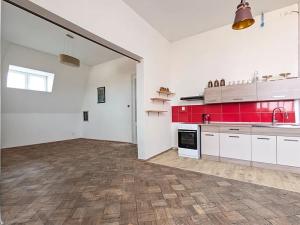 Pronájem kanceláře, Olomouc, Javoříčská, 80 m2