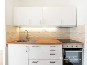 Pronájem bytu 2+kk, Praha - Háje, Kosmická, 44 m2