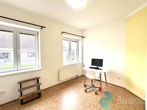 Pronájem bytu 3+1, Litvínovice, 70 m2