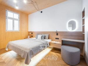 Pronájem bytu 5+kk, Hradec Králové, Heřmanova, 220 m2