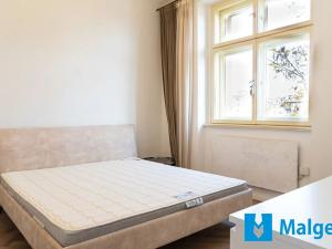 Prodej bytu 2+1, Praha - Vinohrady, náměstí Jiřího z Lobkovic, 72 m2