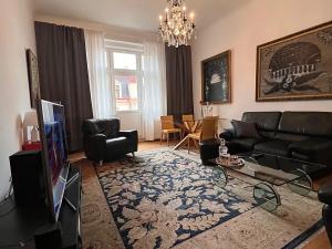 Prodej bytu 3+1, Karlovy Vary, Svahová, 98 m2