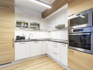 Prodej bytu 2+kk, Praha - Modřany, K Vystrkovu, 65 m2