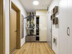 Prodej bytu 2+kk, Praha - Modřany, K Vystrkovu, 65 m2