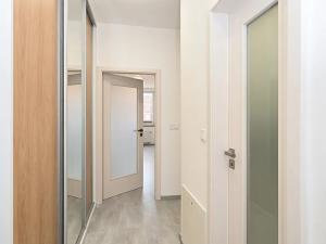 Pronájem bytu 2+kk, Praha, Remízková, 53 m2