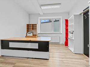 Prodej obchodního prostoru, Zlín, Bezručova, 1976 m2