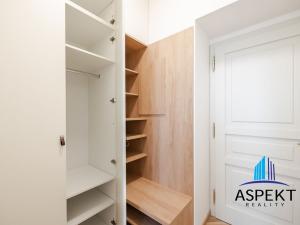 Pronájem bytu 1+kk, Praha - Bubeneč, Keramická, 25 m2