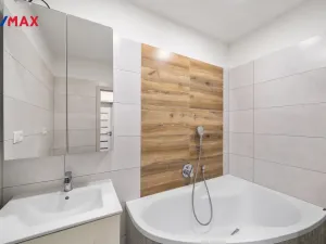 Pronájem bytu 1+1, Hradec Králové - Moravské Předměstí, Sekaninova, 42 m2