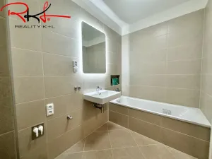 Pronájem bytu 2+kk, Praha, Stočesova, 58 m2