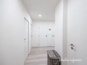 Pronájem bytu 3+1, Praha - Háje, Tatarkova, 77 m2