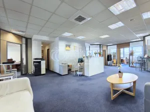 Pronájem kanceláře, Praha - Nusle, Hvězdova, 240 m2