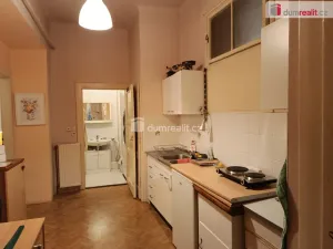 Pronájem bytu 1+kk, Praha - Holešovice, Na Maninách, 35 m2