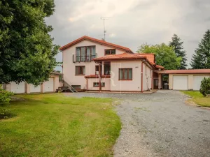 Prodej komerční nemovitosti, Sulice - Želivec, Hlavní, 370 m2