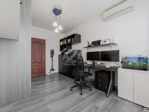 Prodej bytu 3+1, Orlová - Lutyně, Karla Dvořáčka, 72 m2