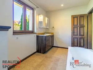 Prodej rodinného domu, Chválenice, 206 m2
