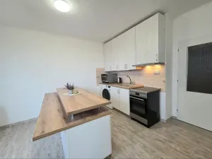 Prodej bytu 2+kk, Praha - Troja, Hnězdenská, 43 m2