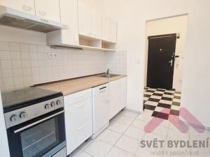 Pronájem bytu 1+1, Praha - Vinohrady, Kouřimská, 35 m2