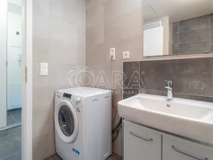 Pronájem bytu 2+kk, Praha - Malešice, Azzoniho, 51 m2