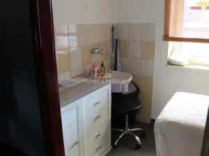 Pronájem kanceláře, Benešov, Antuškova, 48 m2