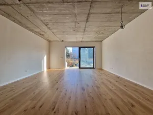 Prodej bytu 2+kk, Praha, Pod turnovskou tratí, 57 m2