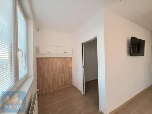 Prodej bytu 1+kk, Praha - Troja, Hnězdenská, 38 m2