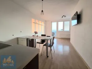 Prodej bytu 1+kk, Praha - Troja, Hnězdenská, 38 m2