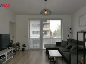 Pronájem bytu 2+kk, Hradec Králové - Nový Hradec Králové, Antonína Petrofa, 54 m2