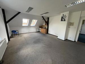 Pronájem komerční nemovitosti, Liberec, Karoliny Světlé, 305 m2