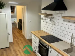 Pronájem bytu 1+1, Praha - Žižkov, Na mokřině, 40 m2