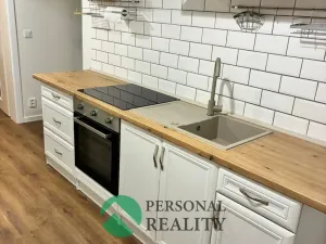 Pronájem bytu 1+1, Praha - Žižkov, Na mokřině, 40 m2