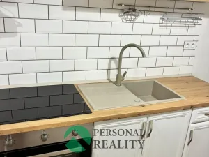 Pronájem bytu 1+1, Praha - Žižkov, Na mokřině, 40 m2