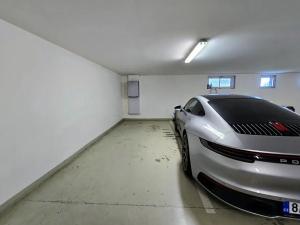 Pronájem bytu 3+kk, Praha, U Dívčích hradů, 123 m2