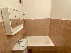 Pronájem bytu 2+kk, Kutná Hora, Dolní, 43 m2