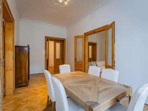 Pronájem bytu 5+1, Praha - Vinohrady, Ibsenova, 173 m2