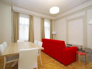 Pronájem bytu 2+1, Praha - Nové Město, Bolzanova, 92 m2