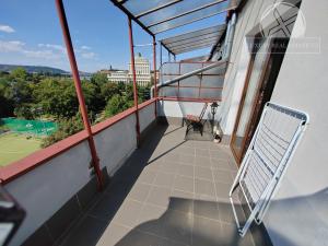 Pronájem bytu 1+kk, Praha - Podolí, Podolská, 36 m2