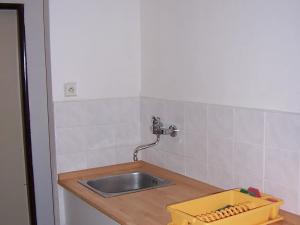 Pronájem kanceláře, Brno, Srbská, 14 m2