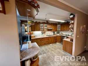 Prodej rodinného domu, Krnov, Pod Rozhlednou, 145 m2