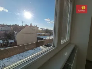 Pronájem bytu 1+1, Dubí - Pozorka, Sadová, 40 m2