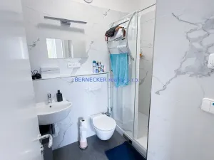 Pronájem kanceláře, Hradec Králové, třída Karla IV., 135 m2