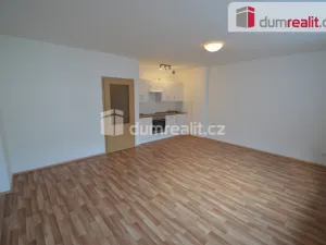 Pronájem bytu 1+kk, Praha - Modřany, Vorařská, 39 m2