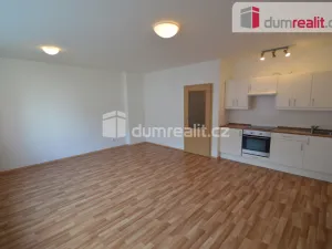 Pronájem bytu 1+kk, Praha - Modřany, Vorařská, 39 m2